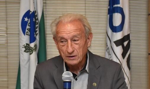 Antônio Gilberto Deggerone na presidência da ACP