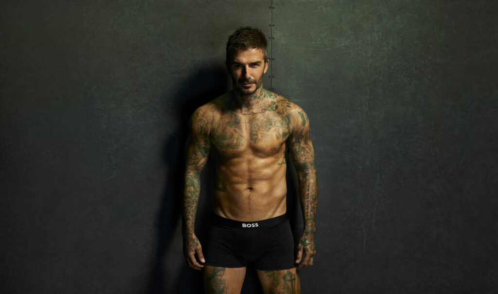 O lançamento BOSS ONE Bodywear é acompanhado por campanha de marketing abrangente de 360 graus. Com nova abordagem para a marca, Beckham promete tocar o coração do público tanto nos cinemas quanto em casa, aparecendo em vídeos promocionais da campanha nas telonas e em plataformas de streaming como Amazon Prime, Netflix, HBO Max, Paramount Plus e Sky TV.