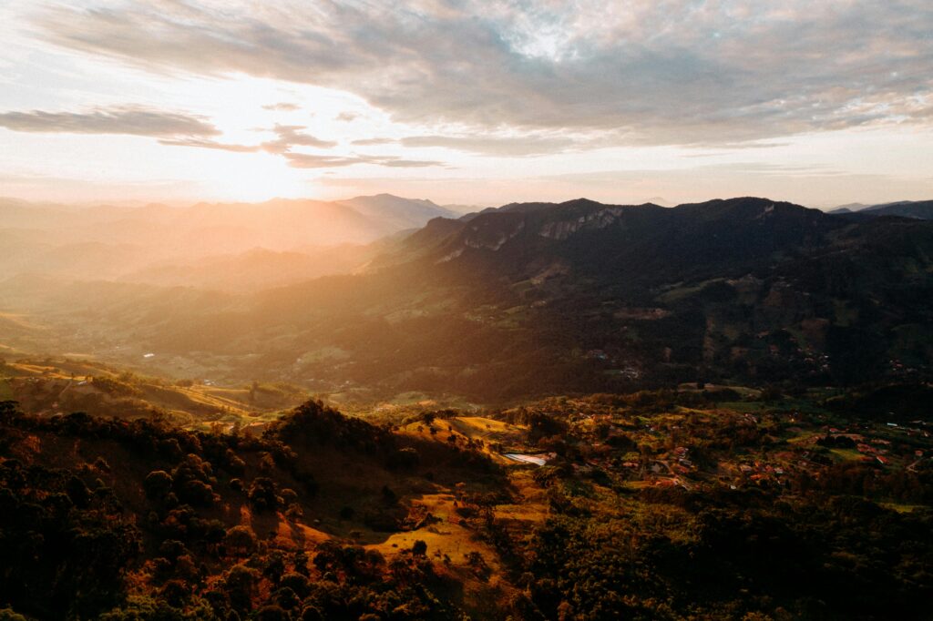 Viagens que desconectam: os benefícios de se afastar das telas para se reconectar com o presente