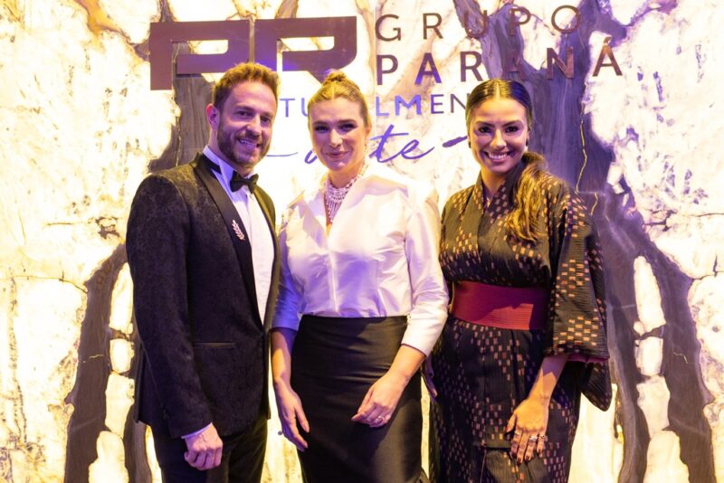 A edição do Prêmio Líderes Regionais Paraná surpreendeu os convidados ao apresentar uma cenografia potente e contemporânea no White Hall Jockey Eventos